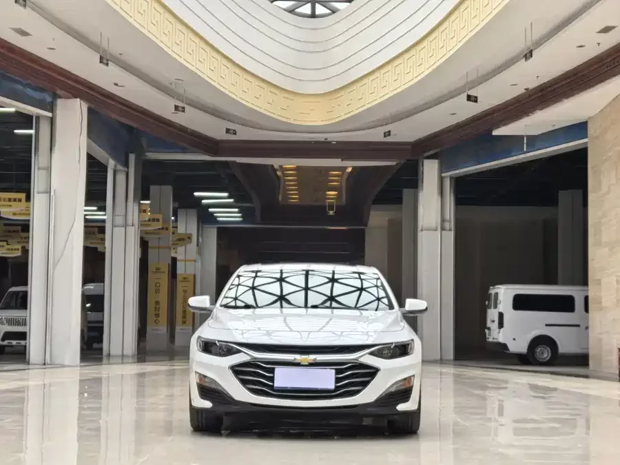 Chevrolet Malibu XL