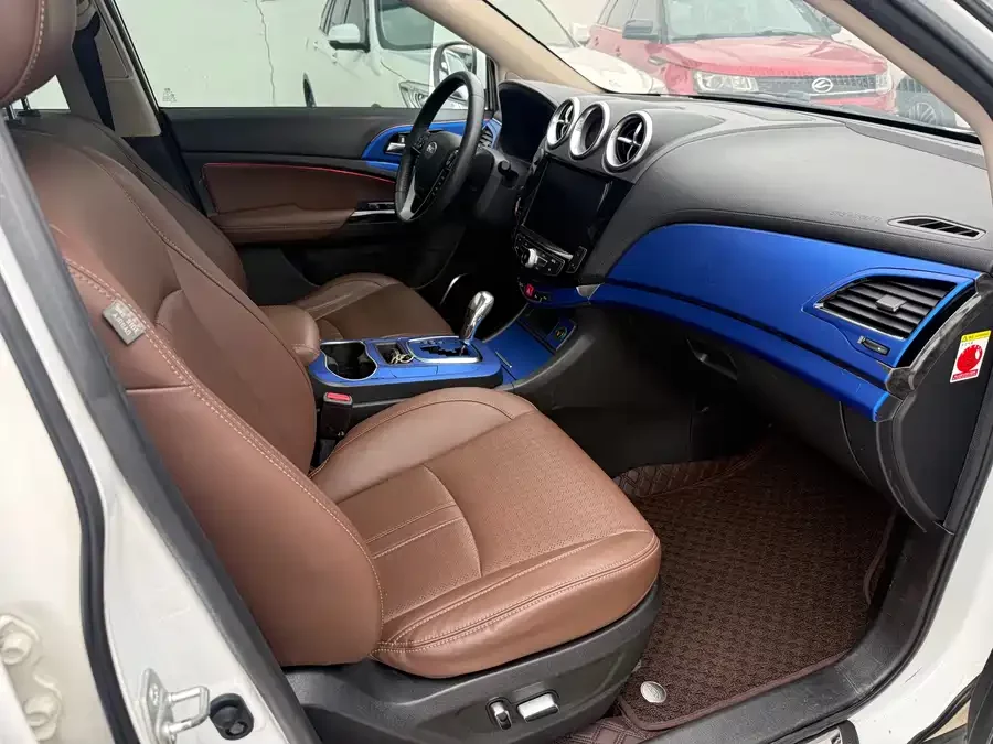 BYD S7