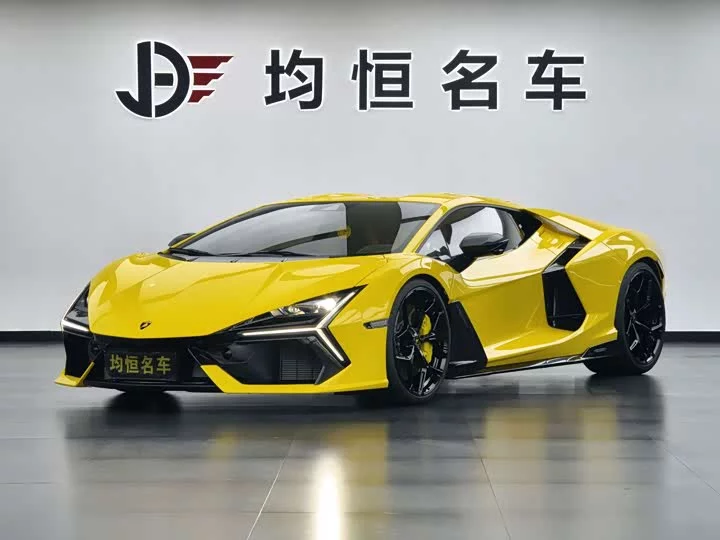 Lamborghini Revuelto