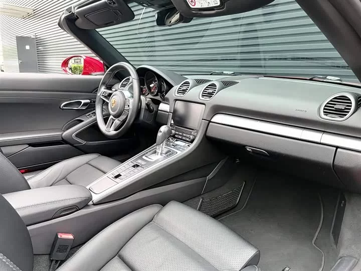 Porsche 718