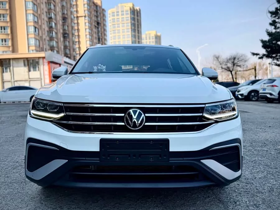Volkswagen Tiguan L