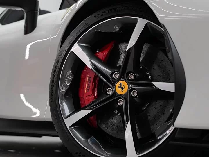 ferrari SF90