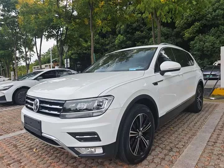 Volkswagen Tiguan L