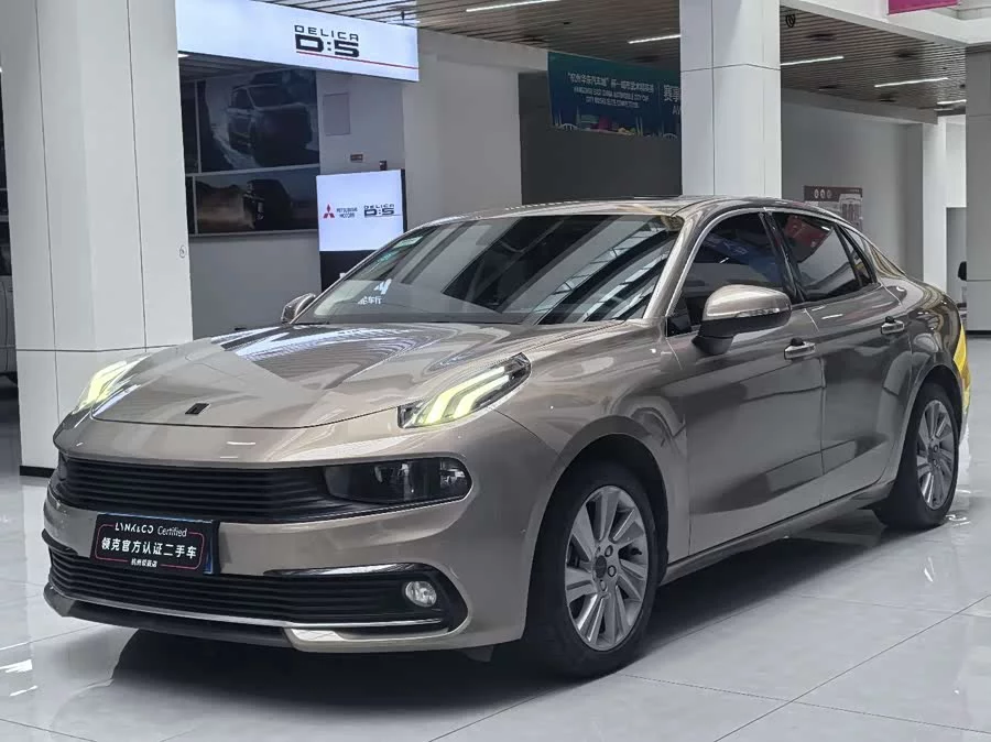 Lynk & Co 03