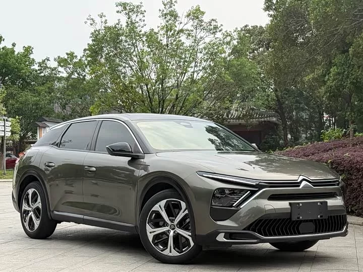Citroën Versailles C5 X