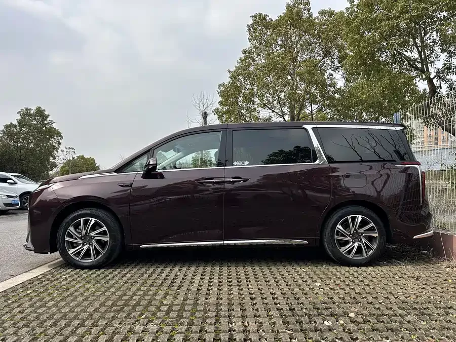 Maxus G90