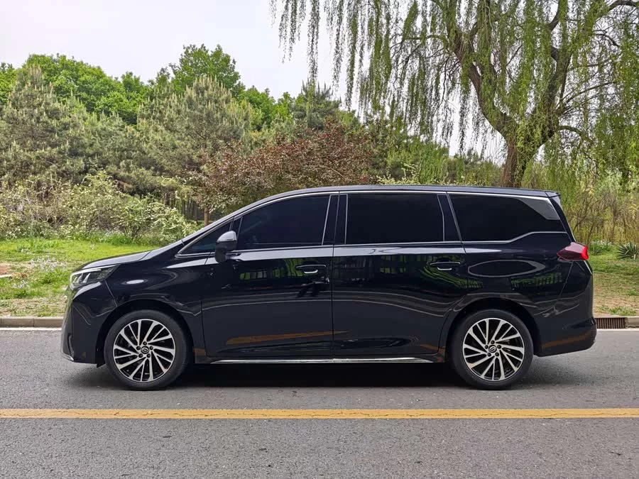 GAC Trumpchi M6