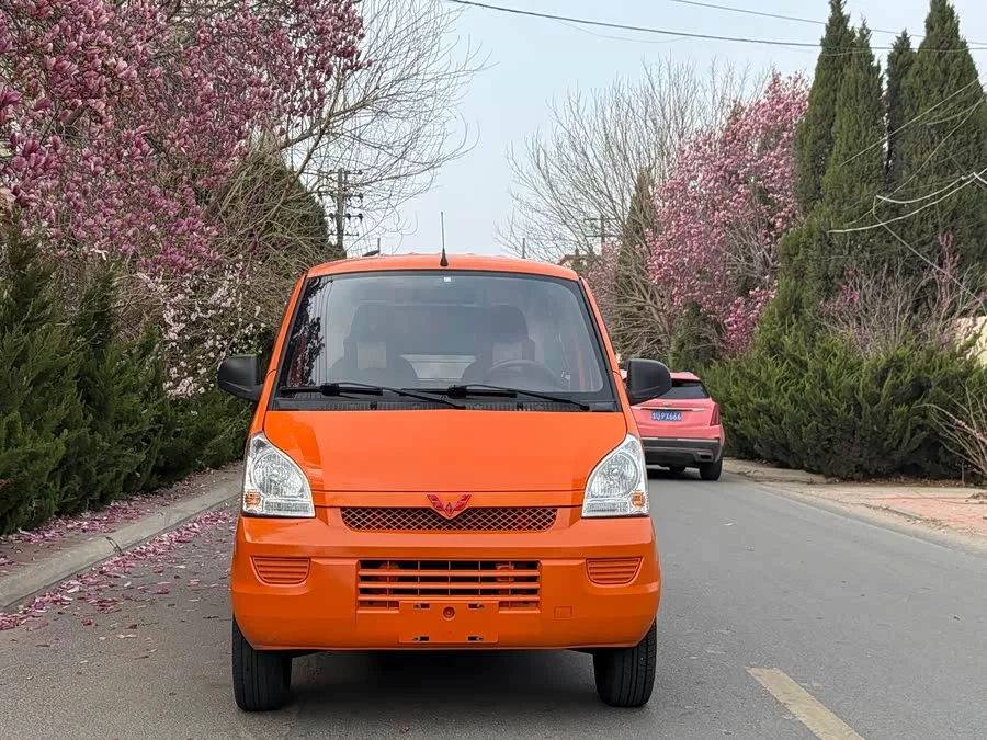 Wuling Rongguang EV