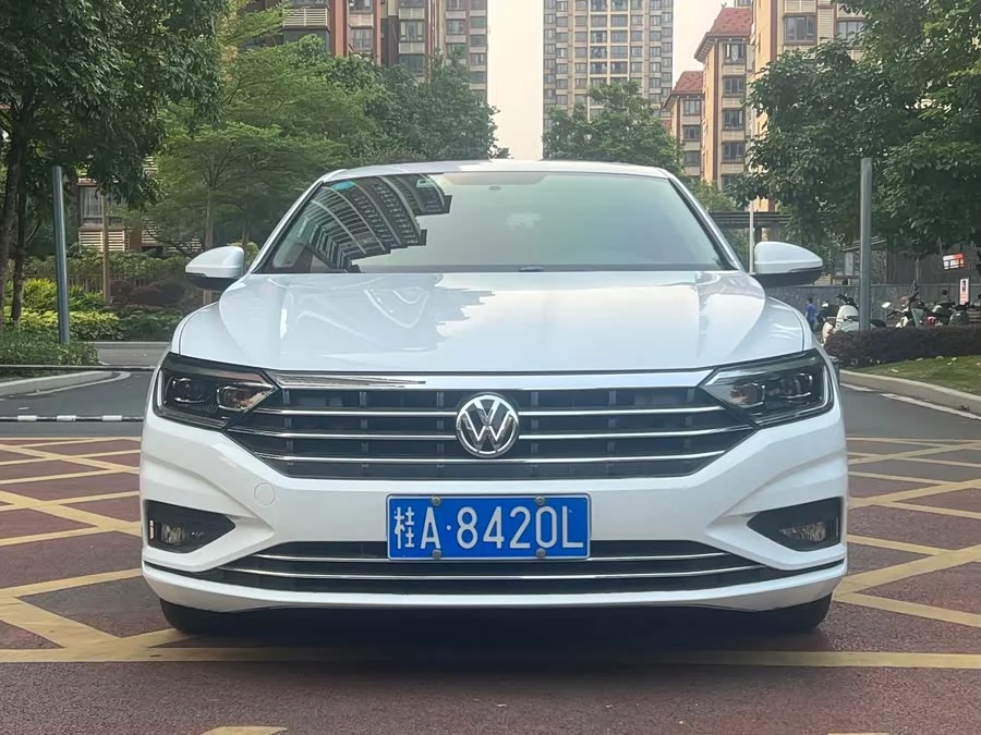 Volkswagen Sagitar