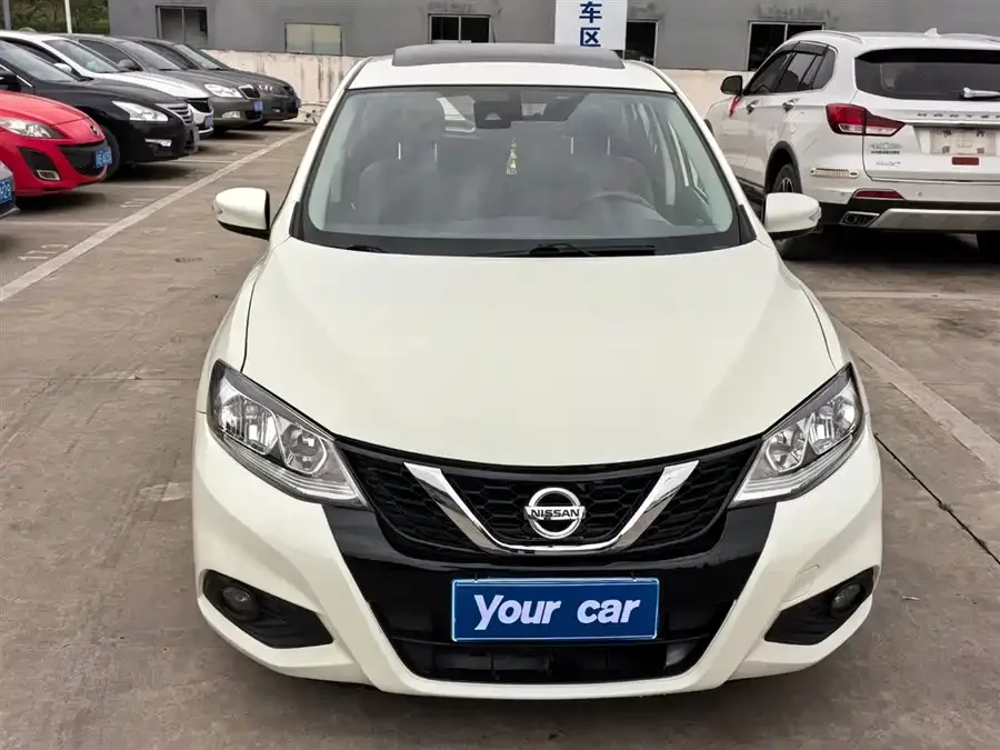 Nissan Tiida
