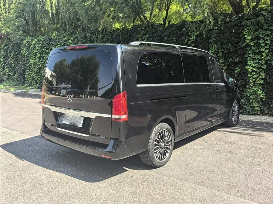 Mercedes Benz Class V