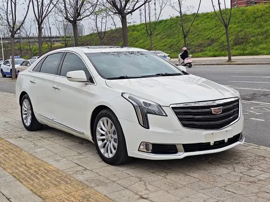 Cadillac XTS