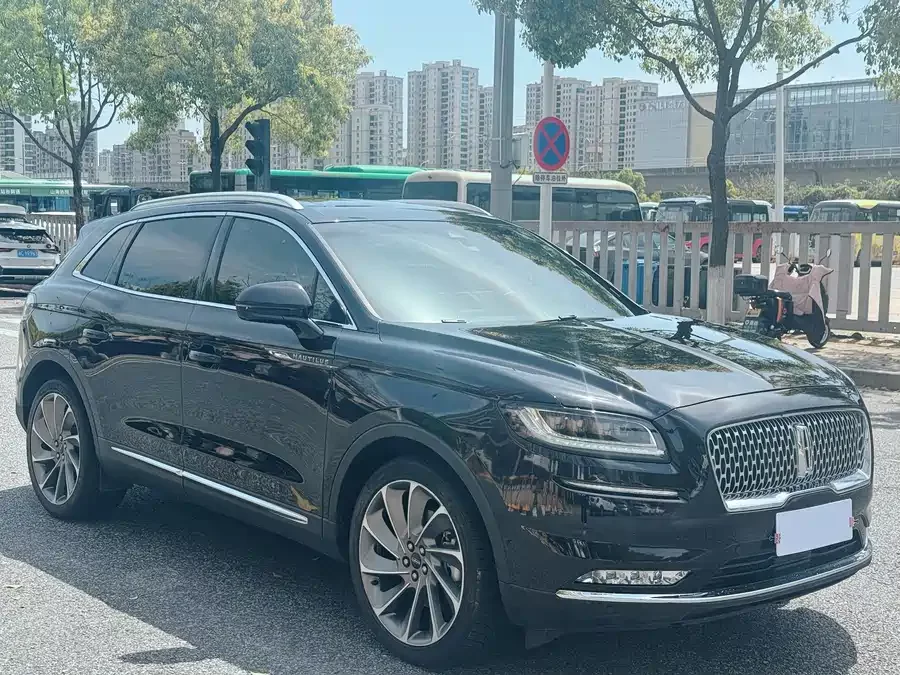Lincoln Navigator