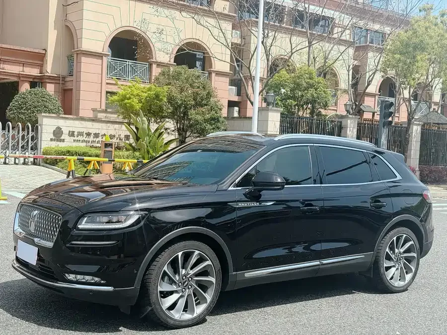 Lincoln Navigator