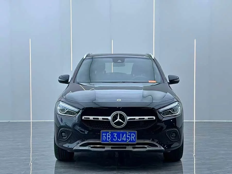 Mercedes Benz GLA