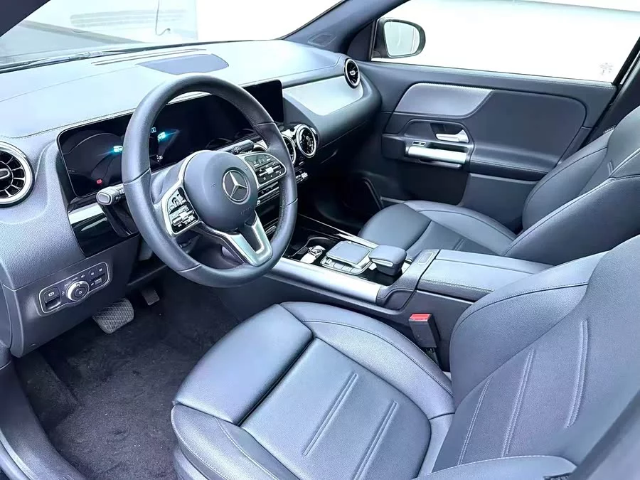 Mercedes Benz GLA