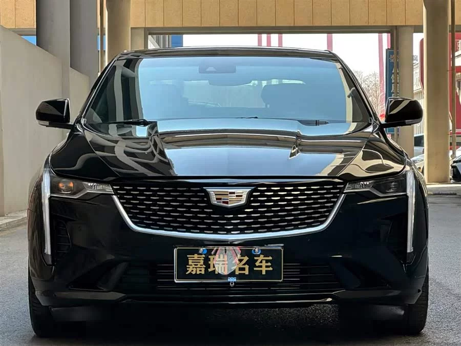 Cadillac CT4