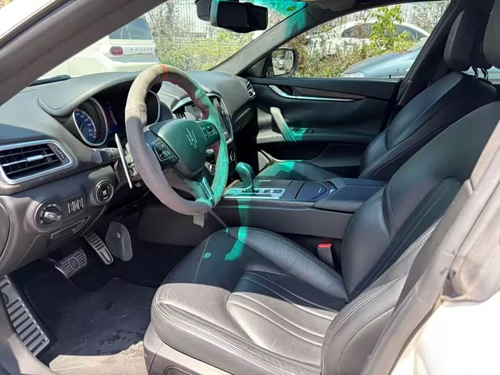 Maserati Ghibli