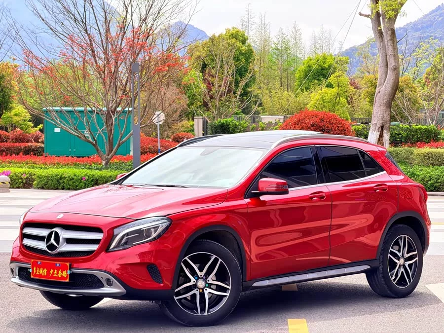 Mercedes Benz GLA