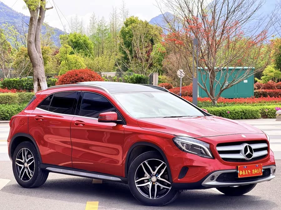Mercedes Benz GLA