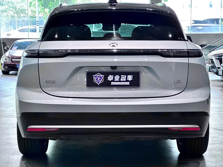 NIO ES6