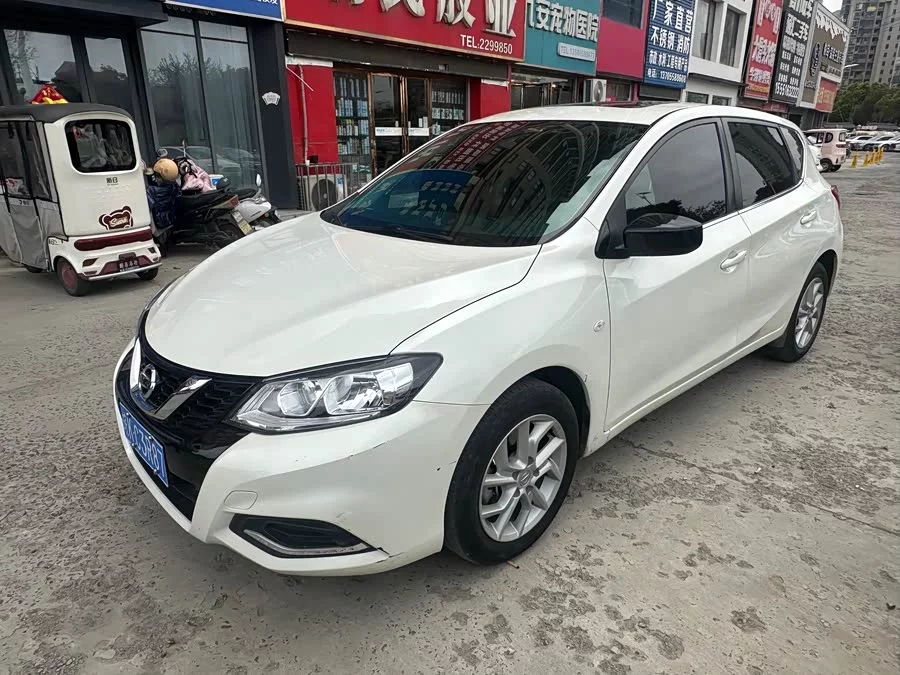 Nissan Tiida