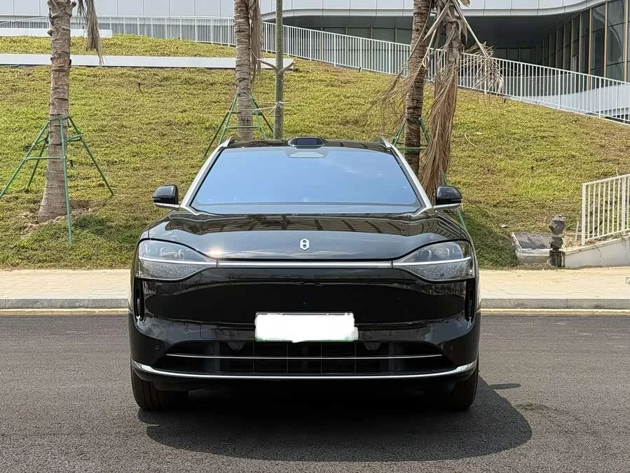 AITO Wenjie M9