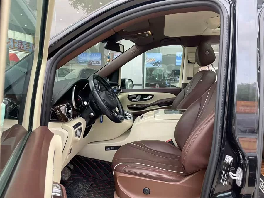 Mercedes Benz Class V