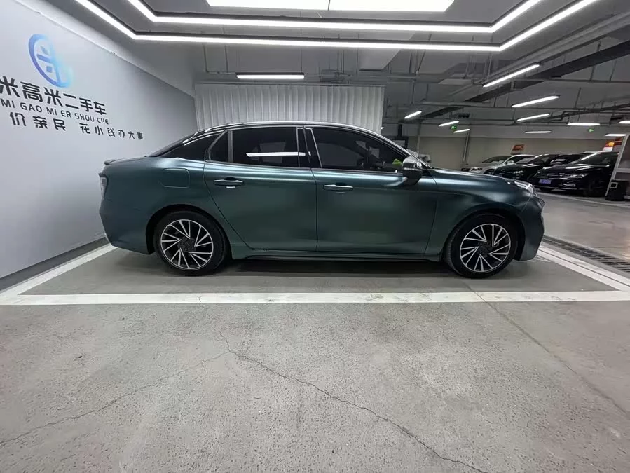 Lynk & Co 03