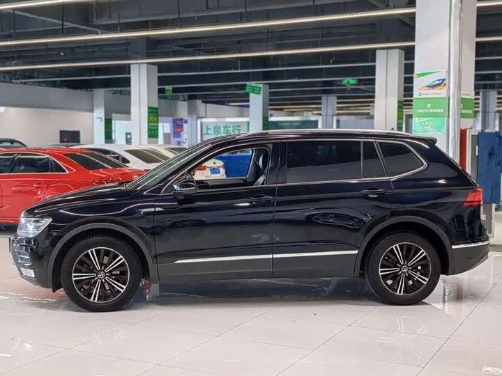 Volkswagen Tiguan L