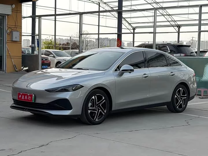 Roewe D7