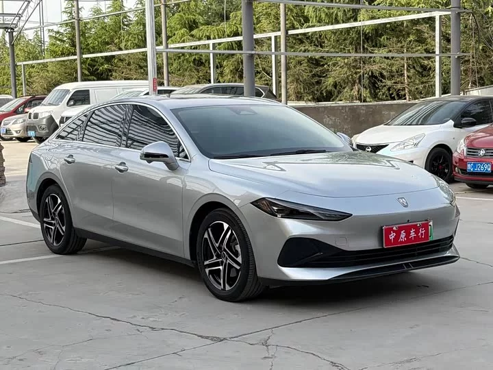 Roewe D7