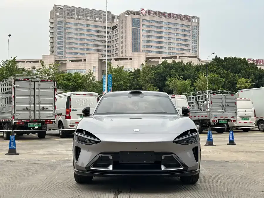 Xiaomi YU7