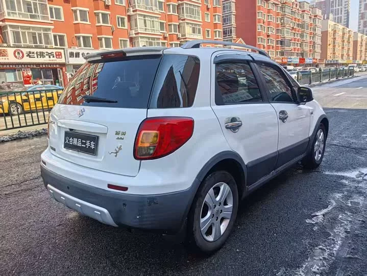 Suzuki SX4