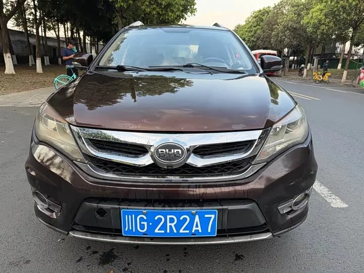 BYD S7