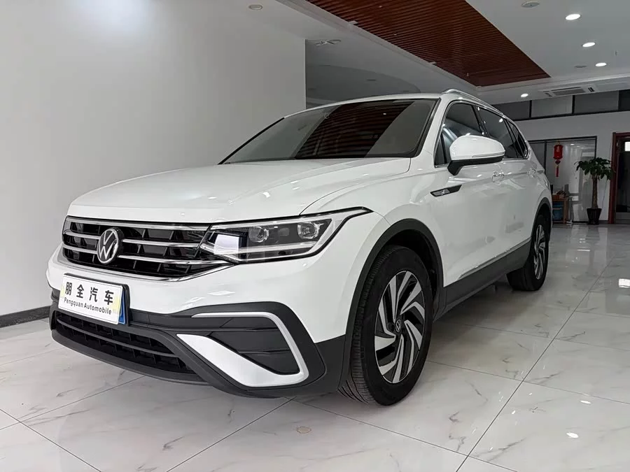Volkswagen Tiguan L