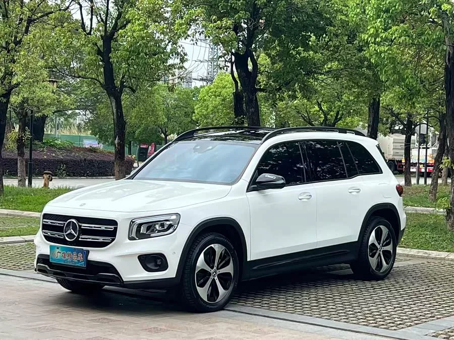 Mercedes Benz GLB