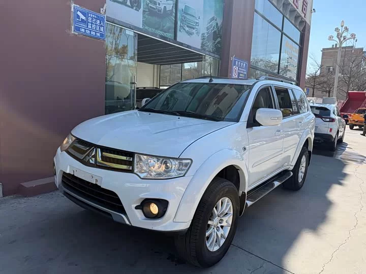 Mitsubishi Pajero Jinchang