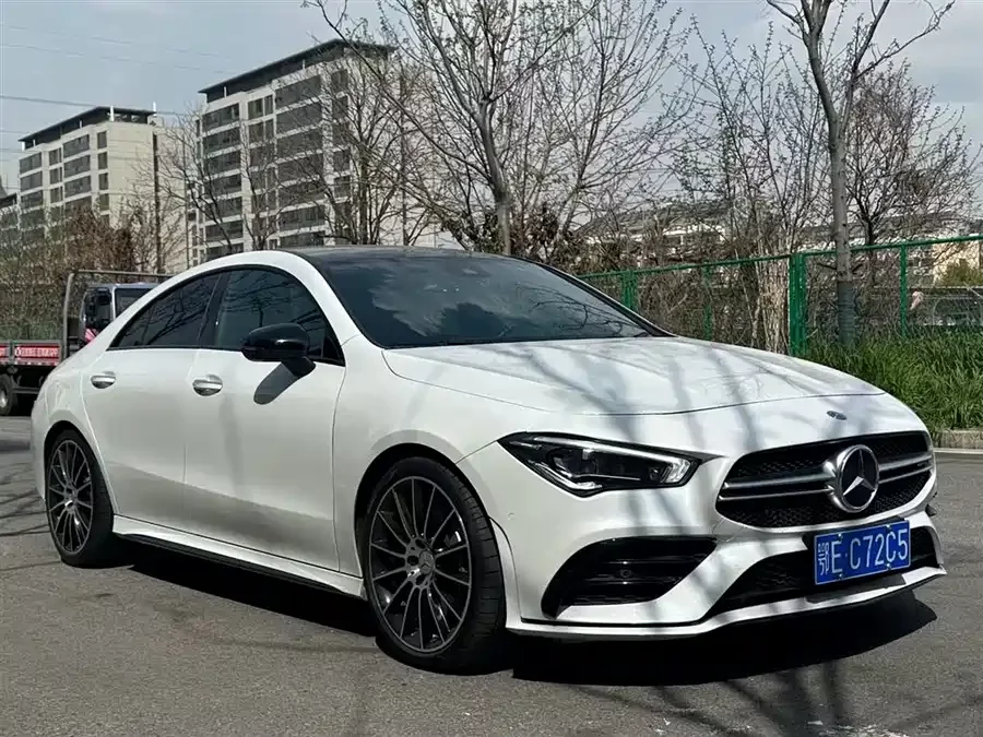 Mercedes Benz CLA AMG