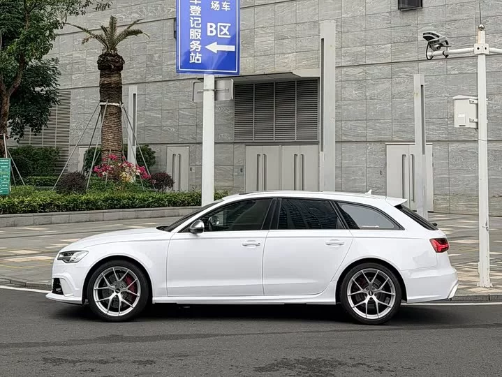 Audi RS 6