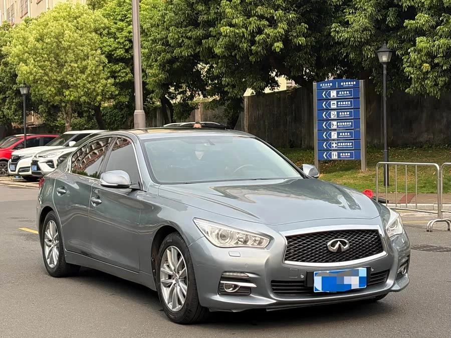 Infiniti Q50
