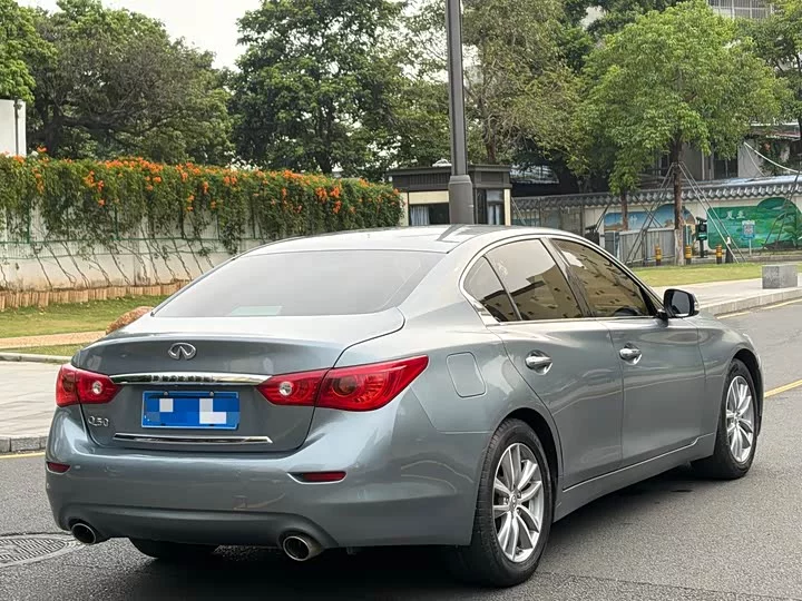 Infiniti Q50