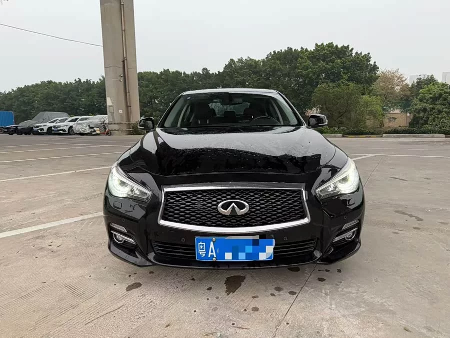 Infiniti Q50L