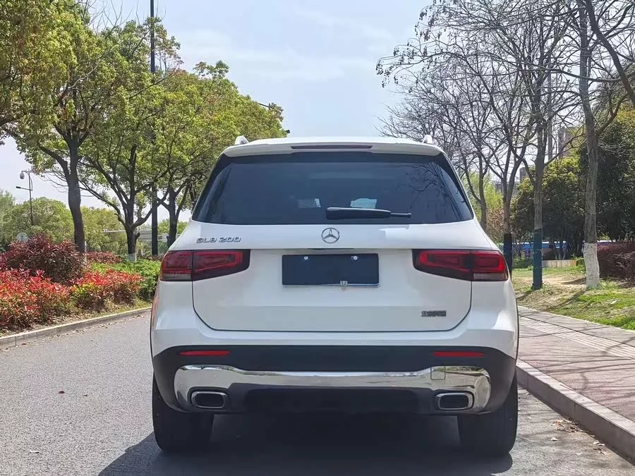 Mercedes Benz GLB