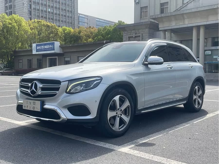 Mercedes Benz GLC