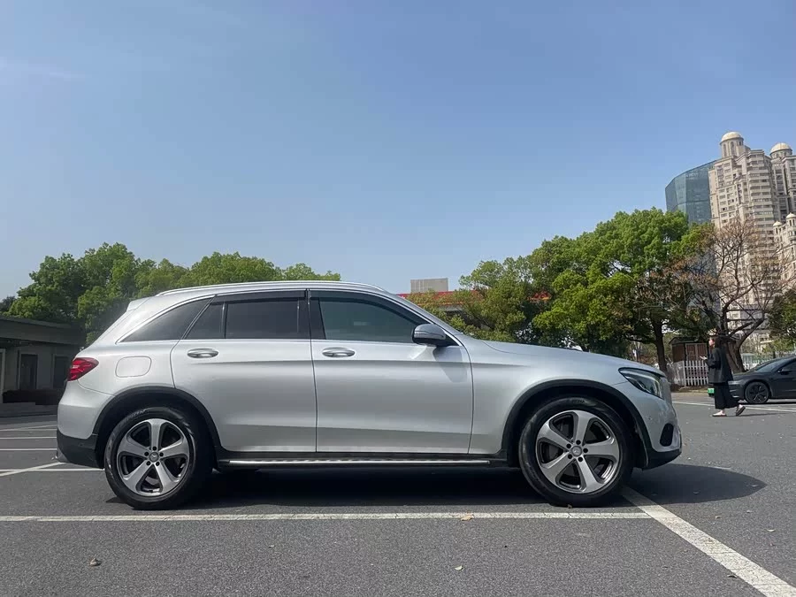 Mercedes Benz GLC