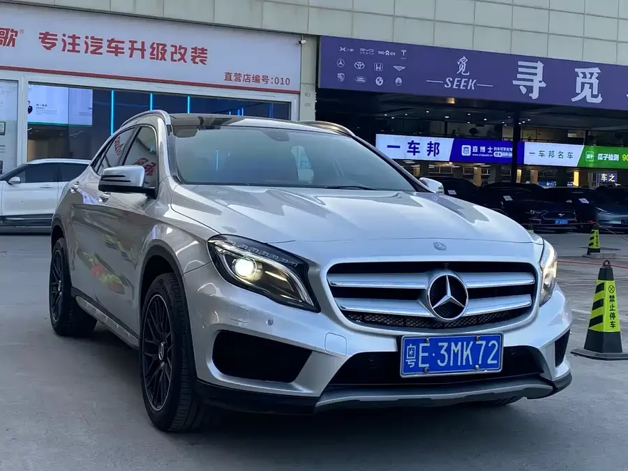 Mercedes-Benz GLA
