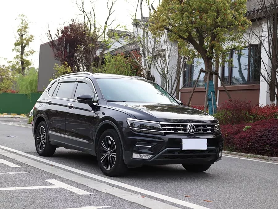 Volkswagen Tiguan L