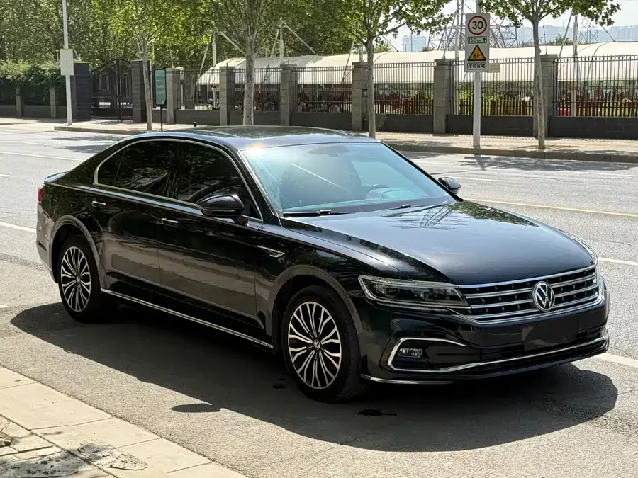 Volkswagen Phaeton / Phideon