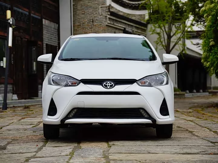 Toyota YARiS L Enjoy